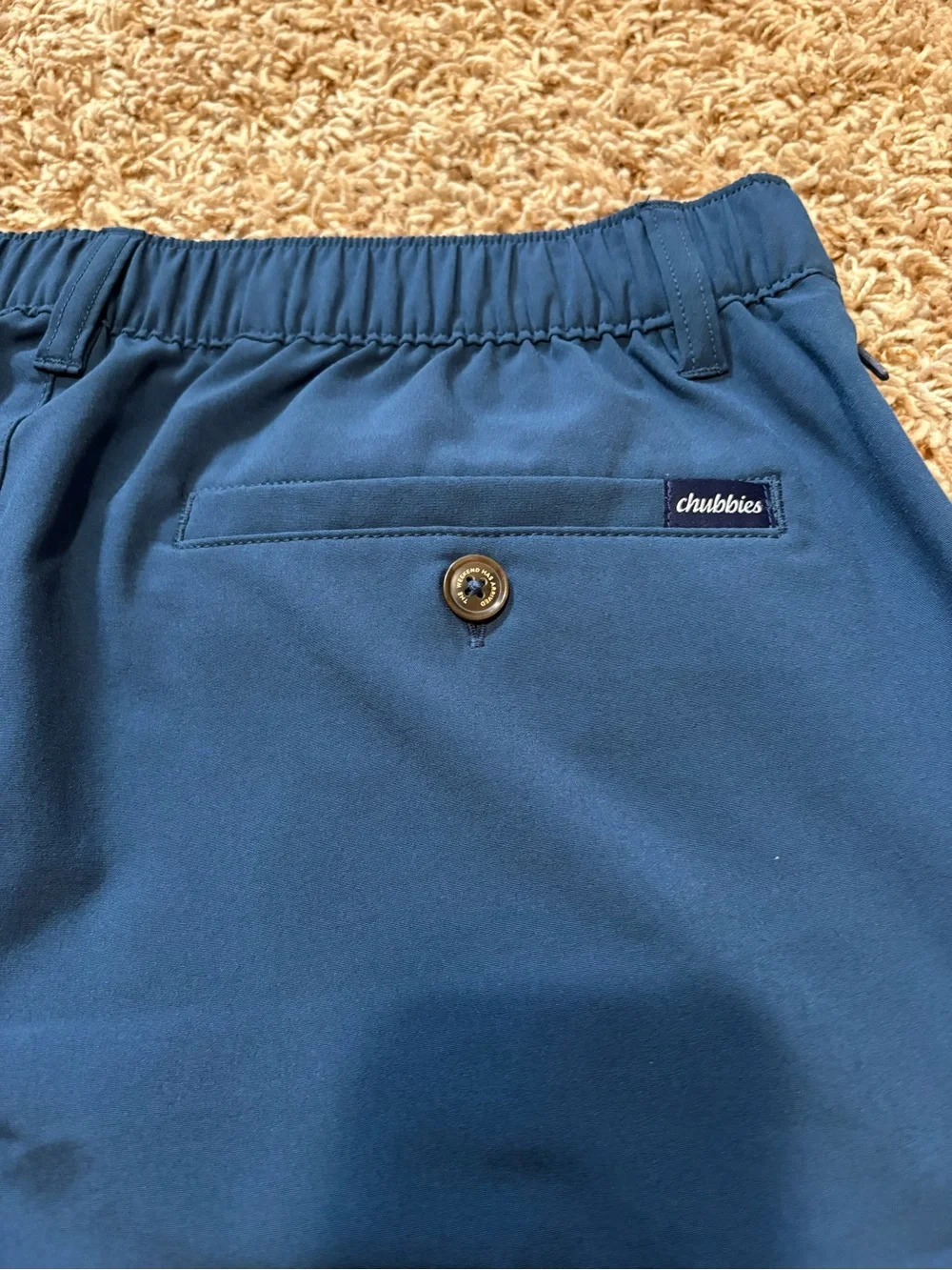 Chubbies Everywear performance shorts navy blue men’s size large 8” inseam